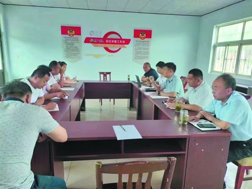 济南市章丘区曹范街道政协商量工作站在进行商量
